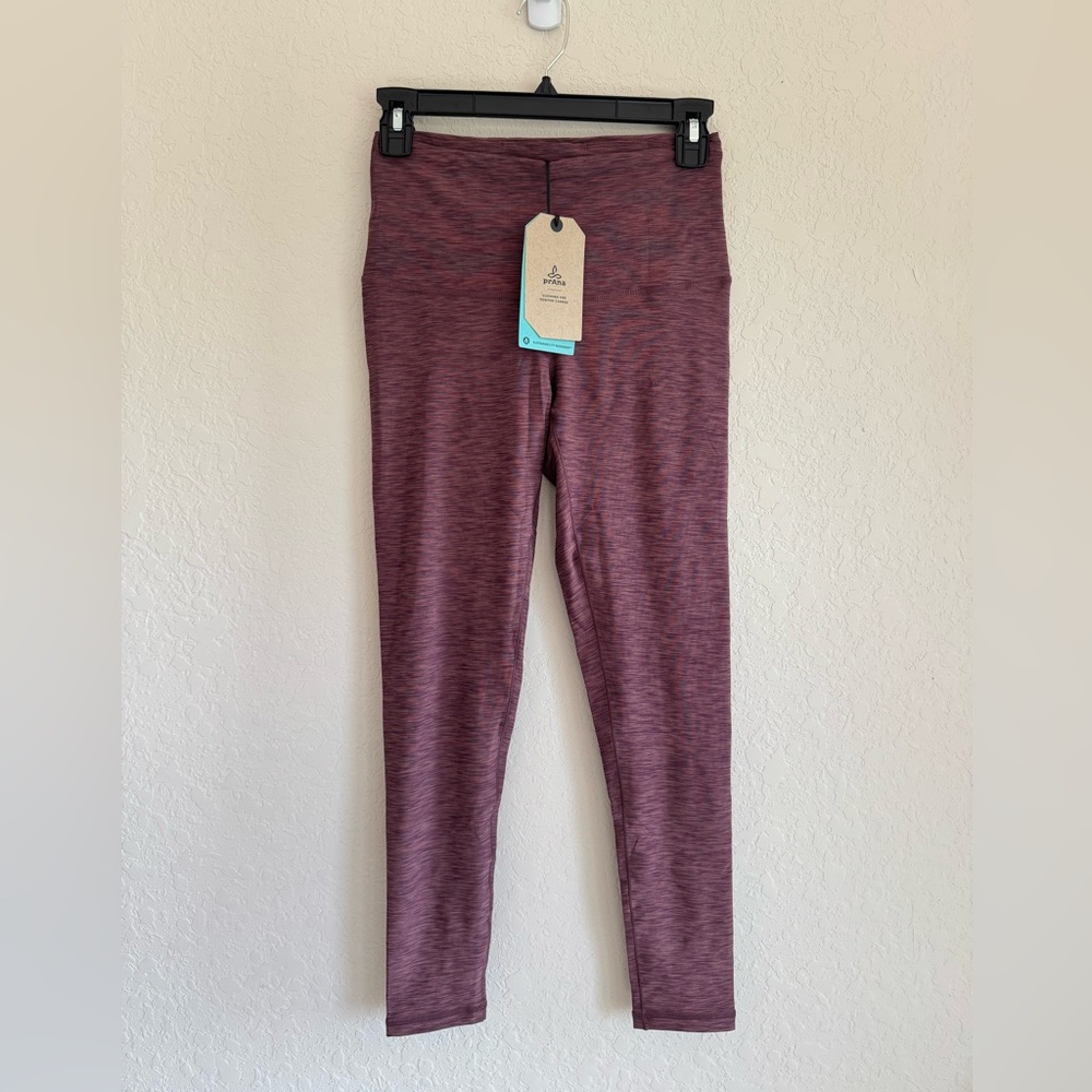NWT Prana Kimble Women's 7/8 Burgundy Leggings - Size Small  P0193